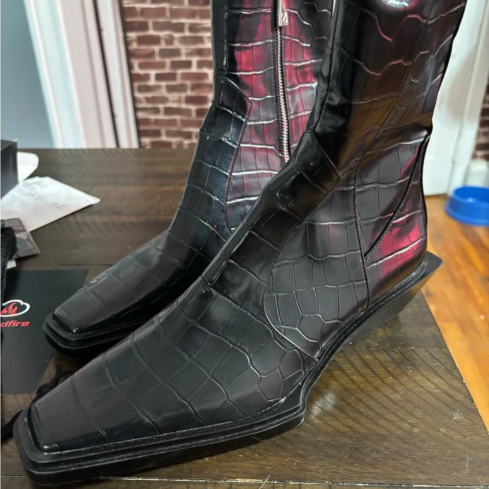 Men's Black Croc-Embossed Leather Boots